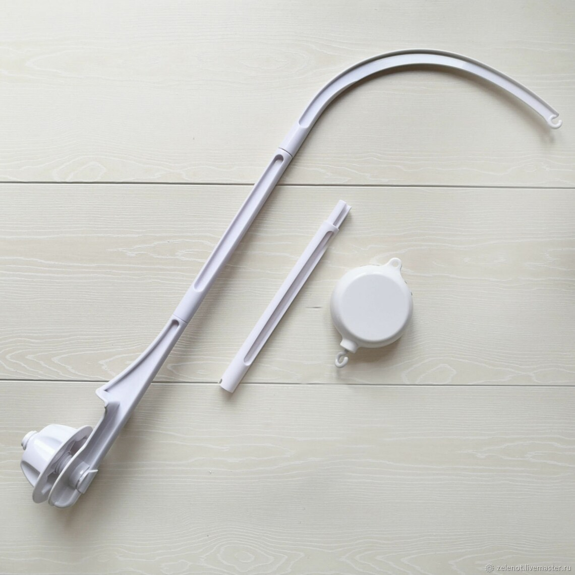 Ocean baby mobile. Nautical baby mobile. Ocean baby mobile with Narwhal, Jellyfish, Turtle, Stingray fish, Shark, Starfish and Puffer fish